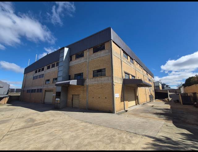 1,999M² WAREHOUSE TO LET IN BENROSE